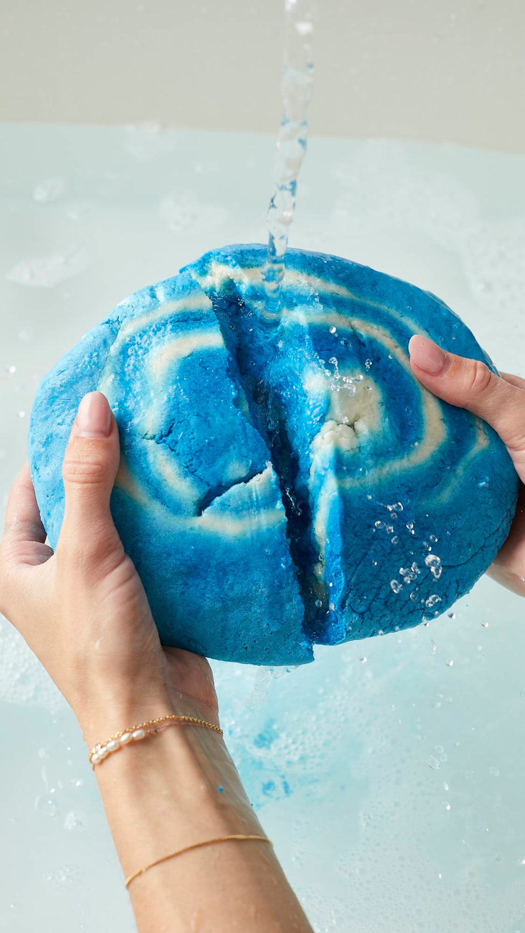 The Big Blue Skies and Fluffy White Clouds - 1kg