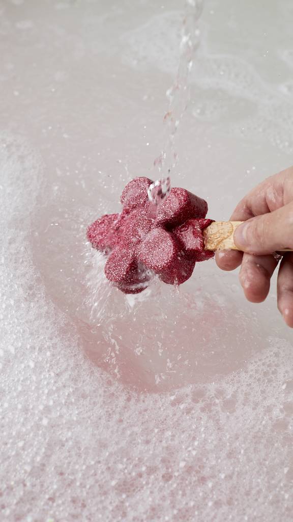 Loves Me, Loves Me Not - 125g